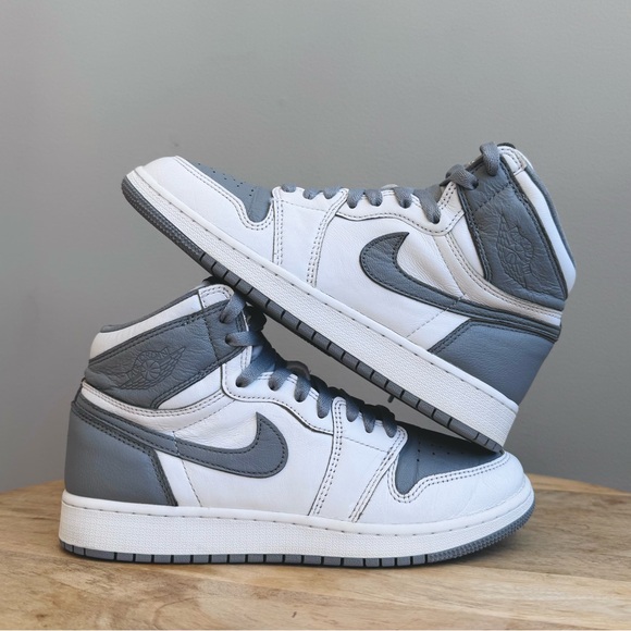 Jordan Other - Air Jordan 1 retro high OG Big Kid 6.5 Stealth Gray White Leather Basketball